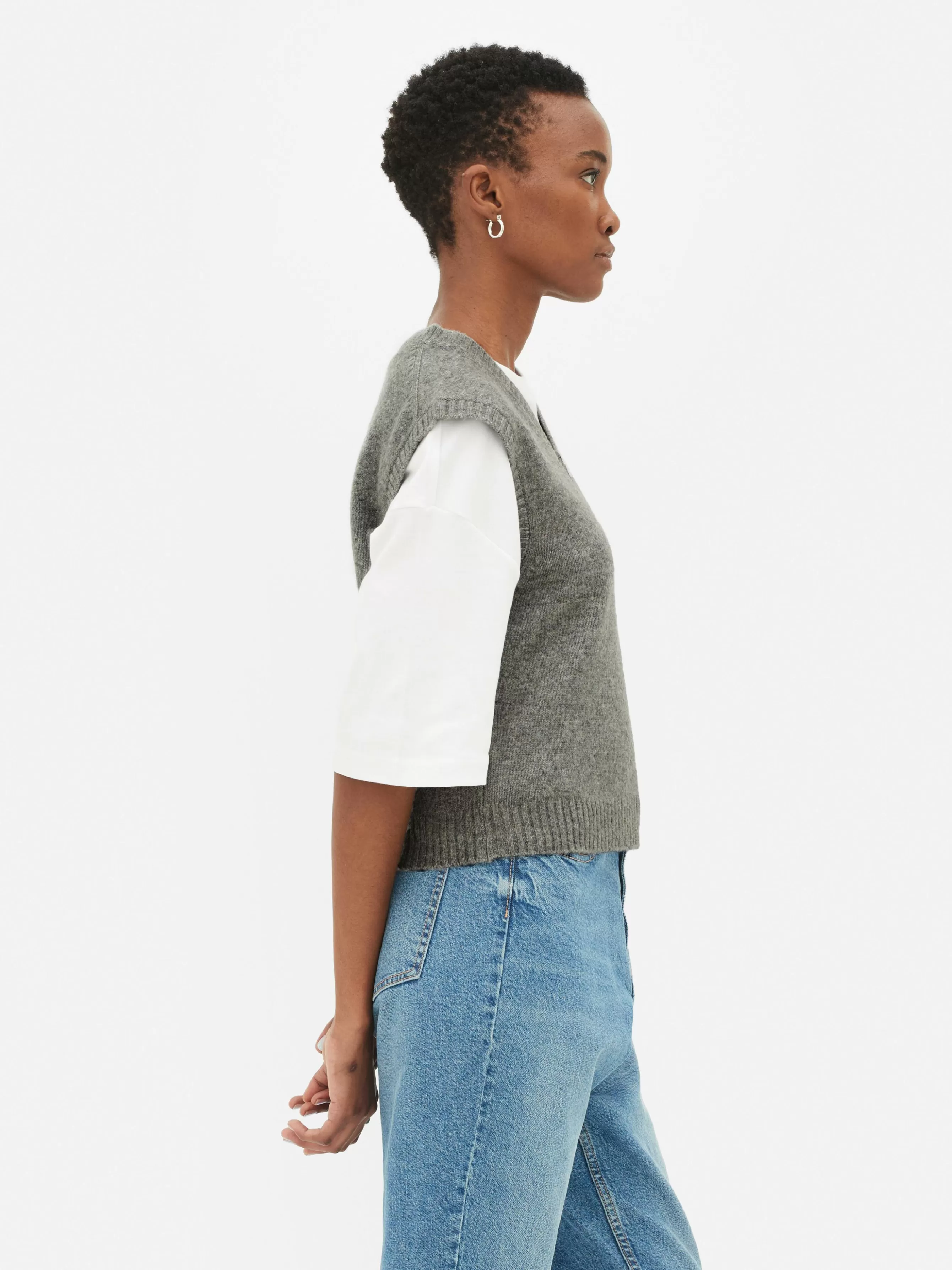 top_s_mangas_malha_decote_v_2-3.webp MULHER Primark Top S/ Mangas Malha Decote V