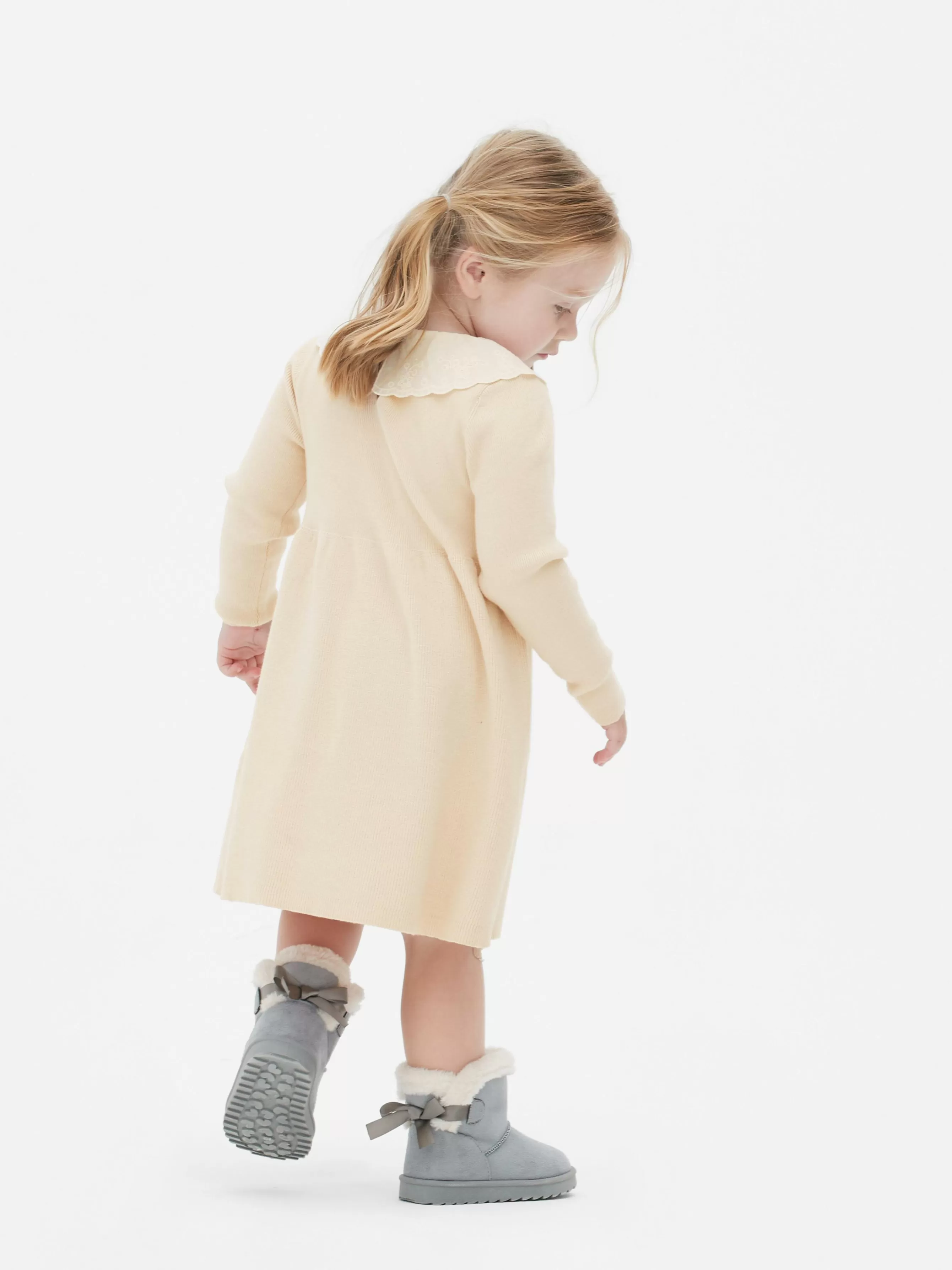 Primark Vestido Malha Colarinho Bordado